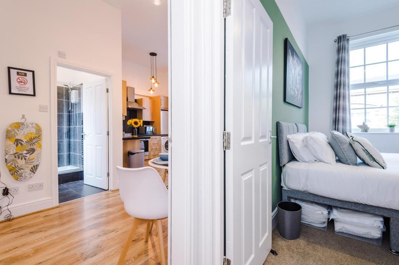 Bright 1-Bed Apartment In Chester By 53 Degrees Property, Ideal For Professionals & Couples, Great Location - Sleeps 4 Экстерьер фото