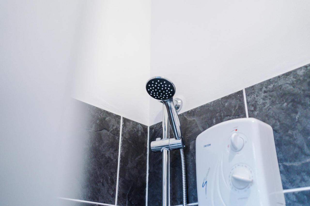 Bright 1-Bed Apartment In Chester By 53 Degrees Property, Ideal For Professionals & Couples, Great Location - Sleeps 4 Экстерьер фото